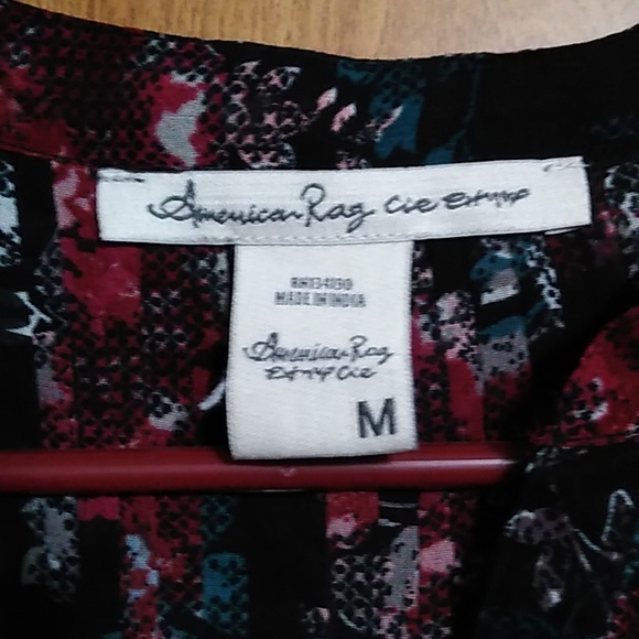 American Rag ruffles & lace top - Picture 3 of 6